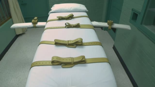 Execution bed